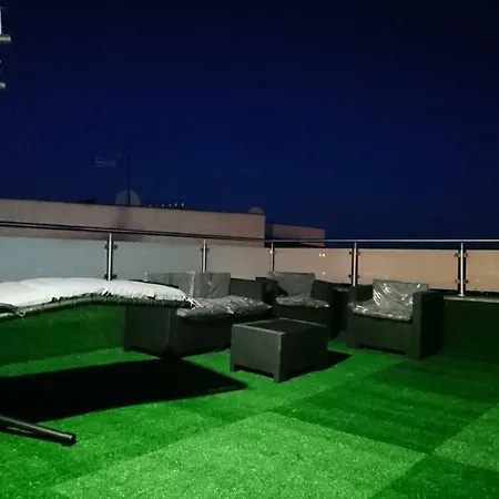 - Loft Centrum Lägenhet *